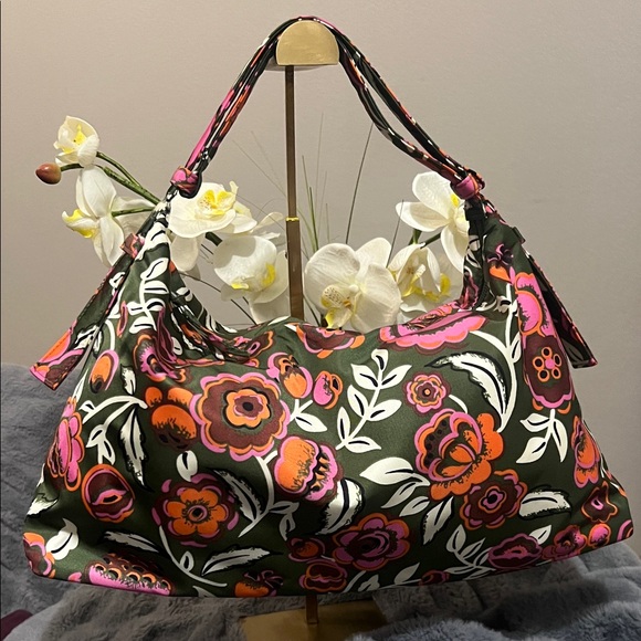 Vera Bradley Handbags - Vera Bradley Astoria Pink and Orange Floral Shoulder Bag NWOT retail $135